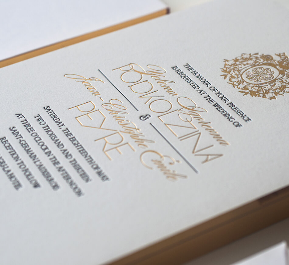 Gilded edge on Paris invites